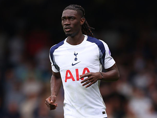 West Ham Bidik Gelandang Tottenham, Yves Bissouma